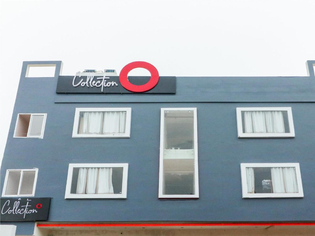 Oyo 79355 Collection O Hotel Adona Meenangadi Εξωτερικό φωτογραφία